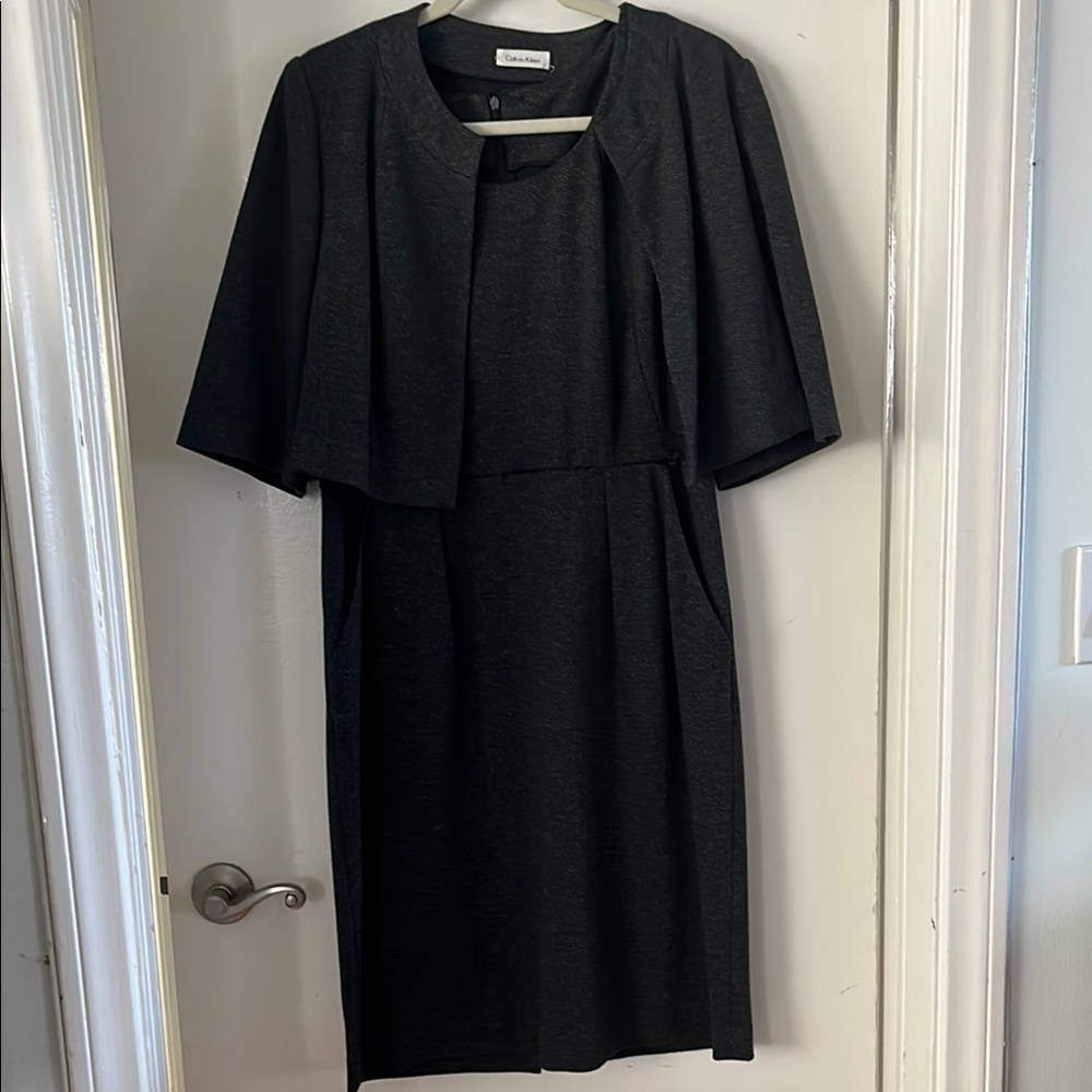 Classic 2 piece grey set by Calvin Klein